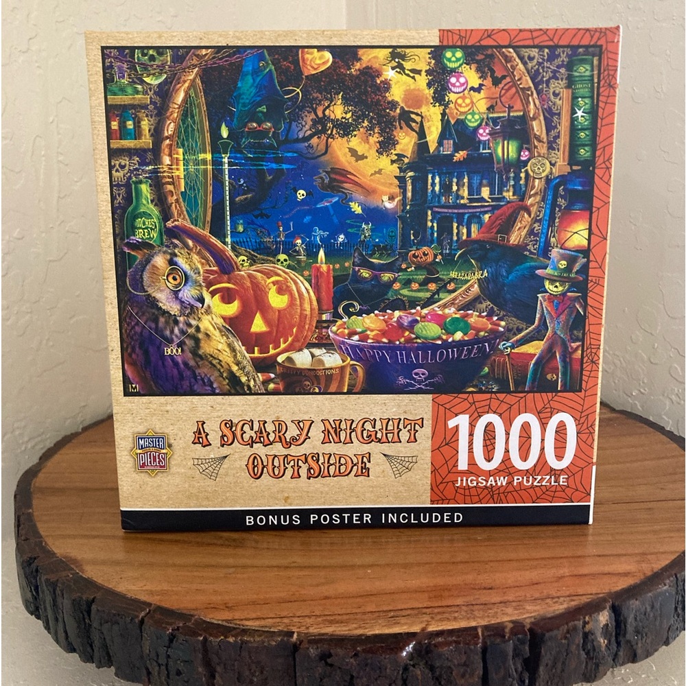 🎃 A Scary Night Outside 1000 Piece Puzzle 🎃 - Picture 1 of 3
